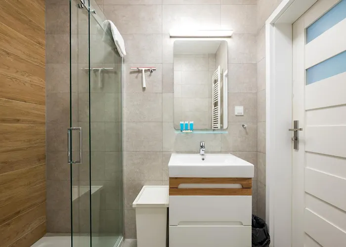 Metro Wierzbno Inviting By Bookinghost Apartment