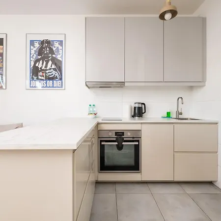 Metro Wierzbno Inviting By Bookinghost Apartment *